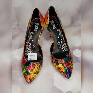 NWT Floral pumps by Brash